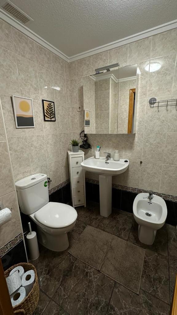 Playa De Los Naufragos Cozy Apartment With Pool Torrevieja Exterior foto